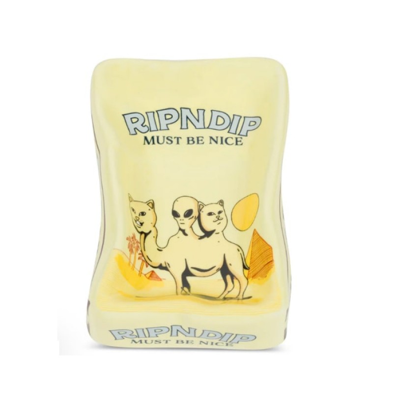 RIP N DIP BARNUM CERAMIC ASH TRAY  LA